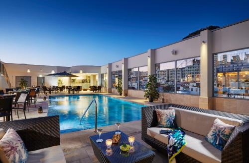 Gibraltar Hotel | The Eliott Hotel