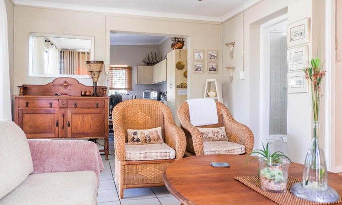 Walmer Chalet De Esquí | The Garden Cottage on 140 Fordyce