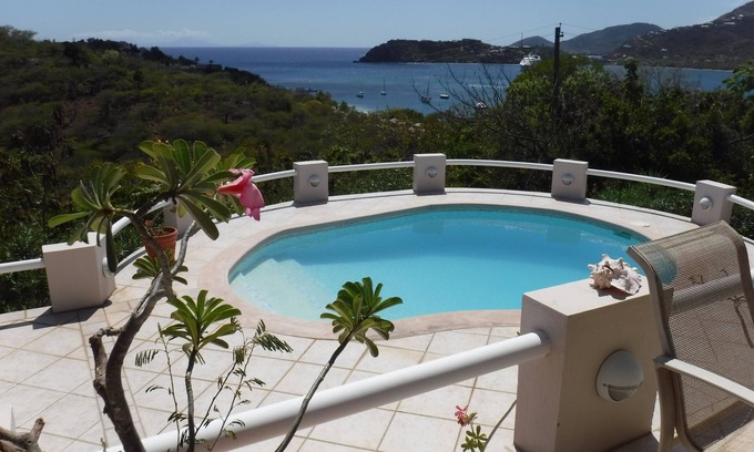 English Harbour Villa | Villa Perfectamente Ubicada, Piscina, 2 Habitaciones + Apartamento, A / C, WIFI, Pigeon Point.