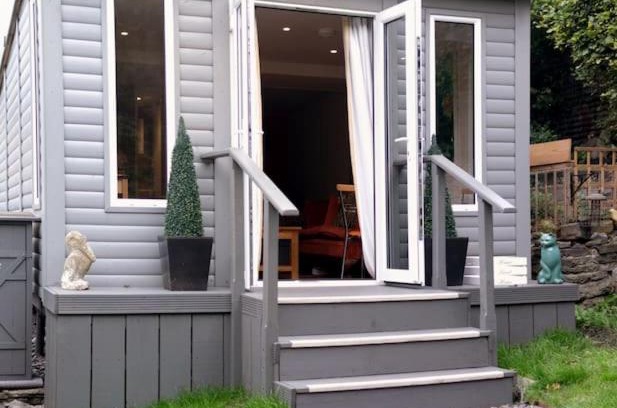 Knighton Casa | The Garden Room