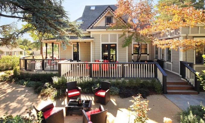 Healdsburg Cama Y Desayuno | The Grape Leaf Inn