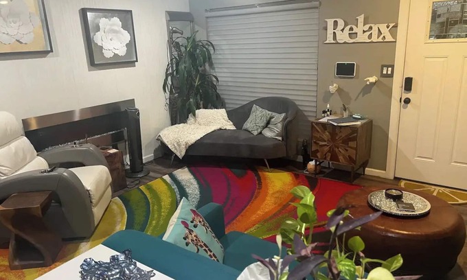 Handley Casa | The Green Door Getaway!! AT&T Stadium, 6Flags, +++