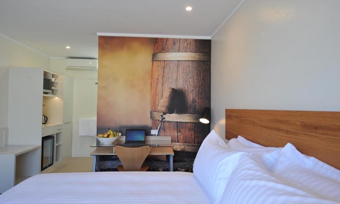 Griffith Hotel | The Griff Motel