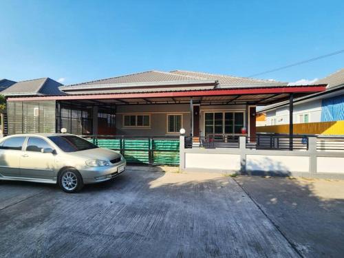 Chum Phae Villa | The hand flower home