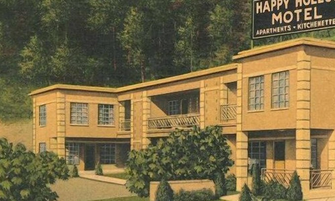 Hot Springs Hotel | The Happy Hollow