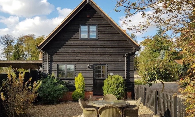 Haddiscoe Condominio | The Hayloft - Una impresionante casa de vacaciones independiente situada en 8. 2 acres.