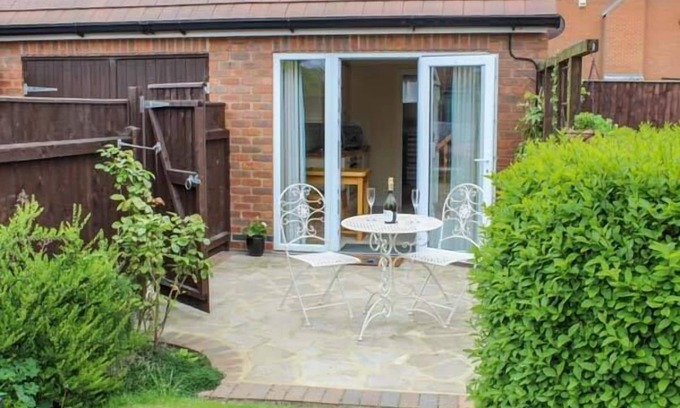 Louth Cabaña | El jardín de hierbas, LOUTH