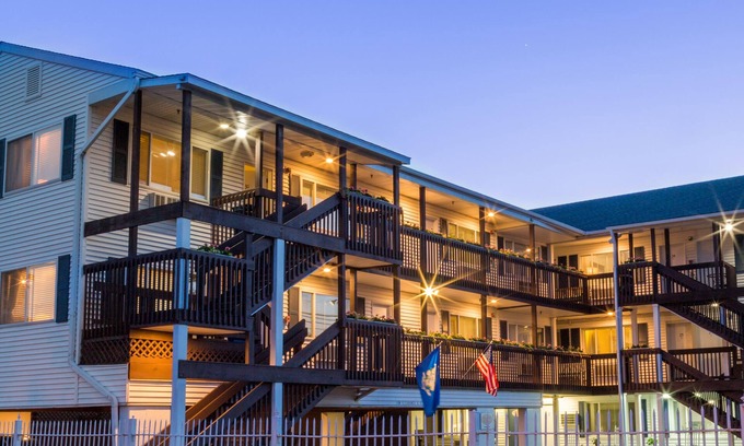 Fairfield Casa | The Inn at Fairfield Beach