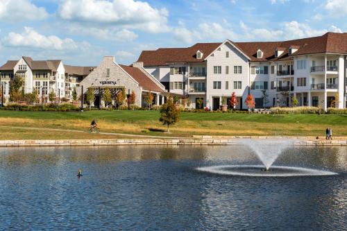 Prairie Village Hotel | The Inn at Meadowbrook