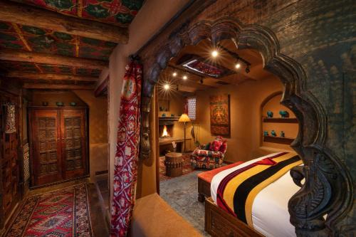 Downtown Santa Fe Hotel | The Inn of Five Graces