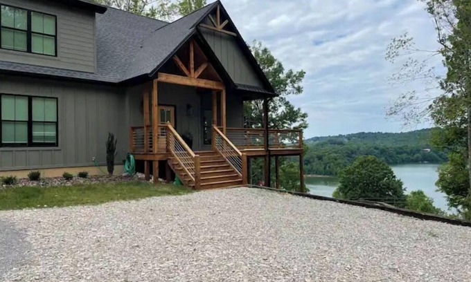 Cub Run Casa | The Island Viewer -Nolin Lake