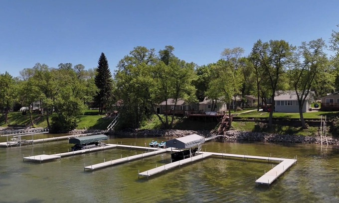 Alexandria Casa | The Lake House at Darling Shores