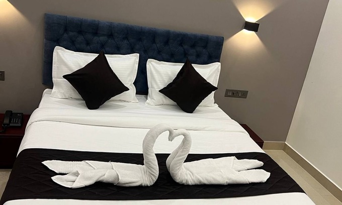 Kochi Hotel | THE LOTAZ HOTEL