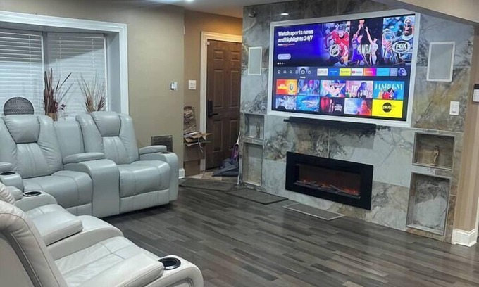 Roseland Casa | “The Marlowe” A Couples Getaway