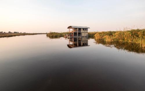 Kongola Alquiler De Eote | The Namushasha River Villa