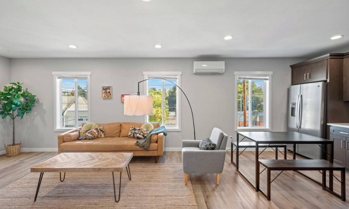 Hilltop Apartamento | The Nest – Comfort & Charm Near Conservatory, Cafés & Tacoma Dome