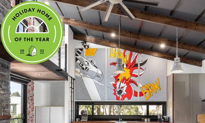 Yahl Casa | THE NEW YORKER - in a rual setting. Finalist 2022 Stayz Holiday Home Awards