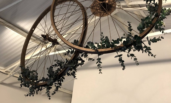 Taff's Well Cabina | The Old Art & Coffee House on the Taff Trail - sleeps 4 (+1)