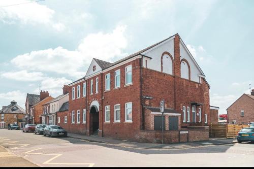 Higham Ferrers Apartamento | The Old Band Accommodation 1 kingsize bed and 1 Sofa Bed available