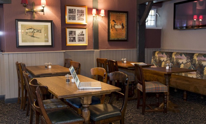 Warminster Hotel | The Old Bell Inn