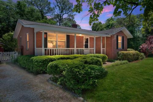 Camellia Heights Casa | The Oleander Cottage