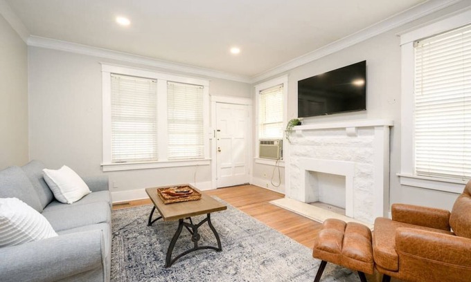 Cooper-Young Historic District Casa | The Oliver Duplex @ Cooper Young (Unit 1)