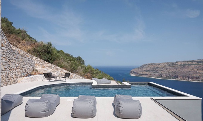 Areopoli Villa | The One Limeni