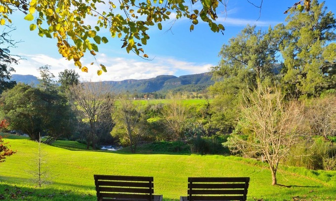 Kangaroo Valley Casa | SOLO CASA EN EL PUEBLO CON SU PROPIA PISCINA PRIVADA Y FRENTE AL RÍO PRIVADO