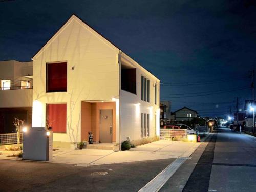 Inzai Casa | The Owl フクロウ