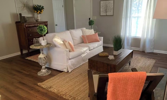 Dothan Casa | The Owl and Magnolia