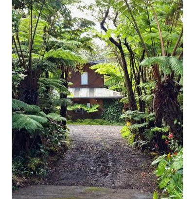 Volcano Hotel | The Pacifica Inn