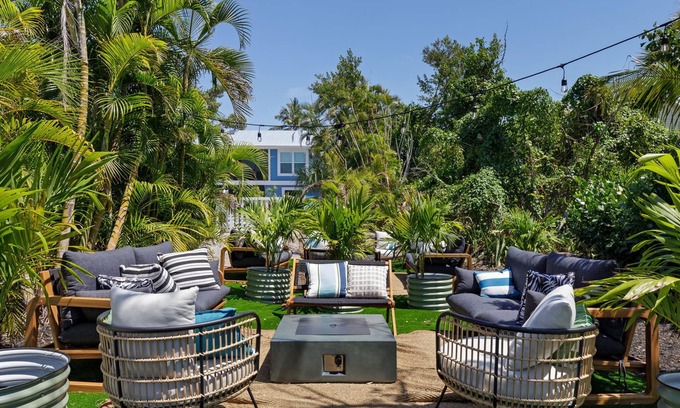 Sanibel Hotel | THE Palmview AND Sandpiper Inns