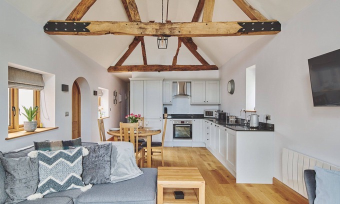 Whitney-on-Wye Cabaña | The Parlour - Luxury Cottages