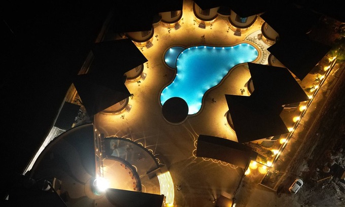 Bedla Complejo | The Qualia Resort Club & Brewery