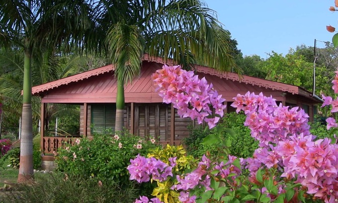 Little Bay Cabina | Little Bay Beach House