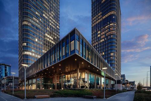 Nur-Sultan Hotel | The Ritz-Carlton, Astana
