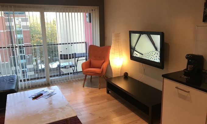 Hull Old Town Apartamento | THE SAWMILL Glossy, Sleek, Peaceful City Center,