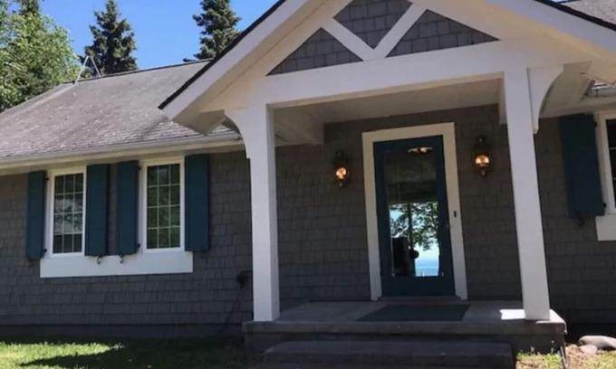 Croftville Casa | The Silver Hilton on Lake Superior! With Bungalow