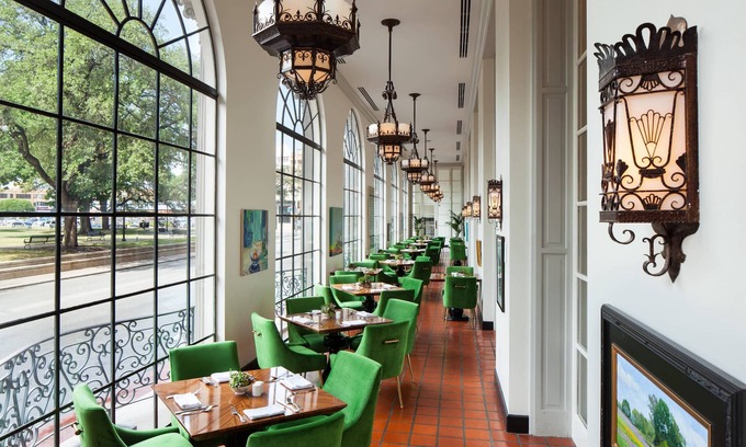 Downtown San Antonio Hotel | The St. Anthony, A Luxury Collection Hotel, San Antonio