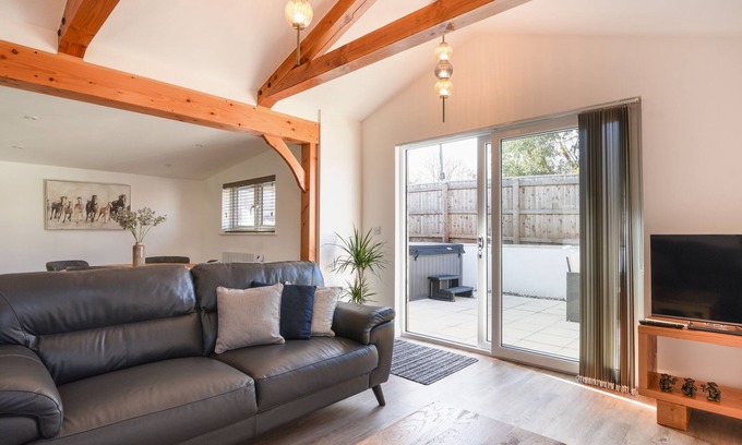 Axminster Cabaña | The Stables @ Merrydown