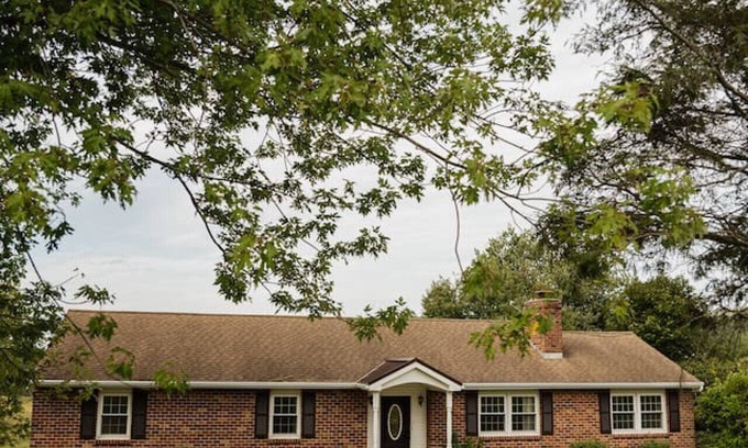 Parkesburg Casa | The Sunsets Overlook