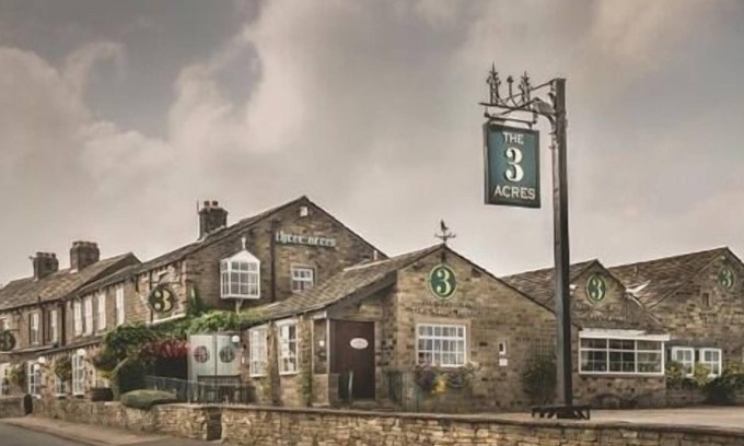Grange Moor Casa | The Three Acres Inn & Restaurant