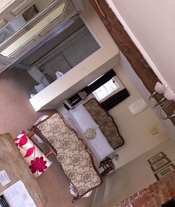 Chepstow Hotel | The Three Tuns