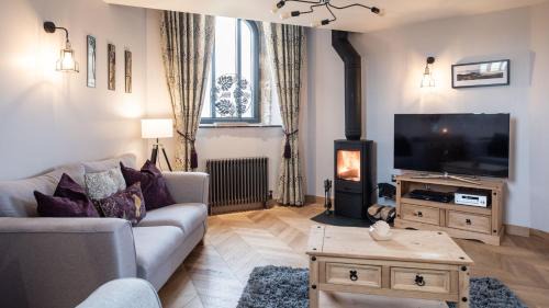 Low Gate Casa | The Tiny Chapel