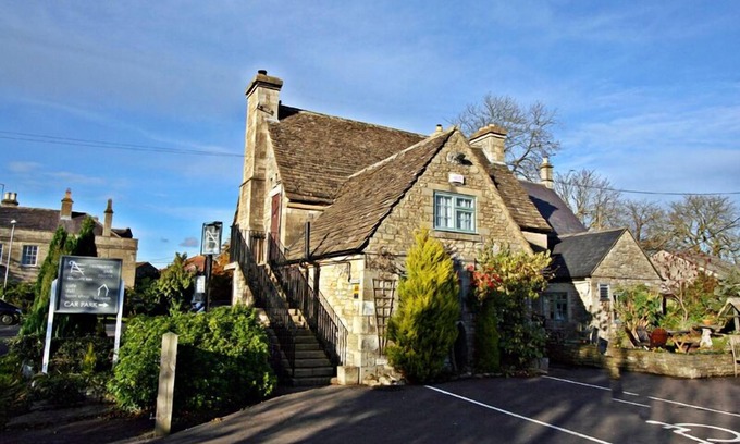 Whaddon Hotel | The Tollgate Inn