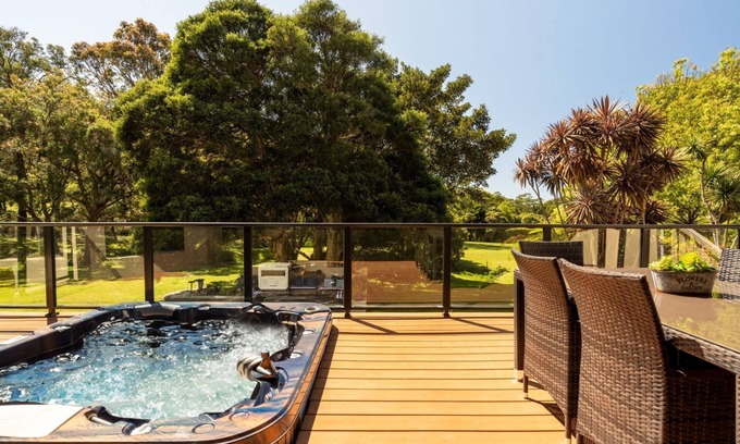 Mardi Casa | The Valley Way Luxury Estate