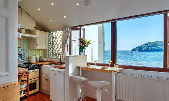 Kingsand Chalet De Esquí | The Wash House