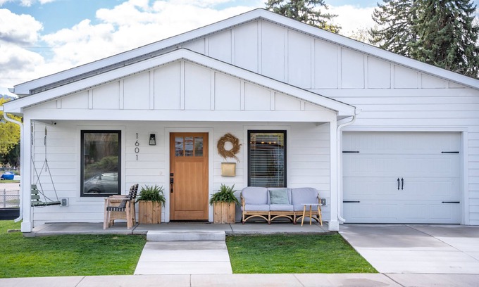 Franklin to the Fort Casa | The Washburn House - Kid friendly!