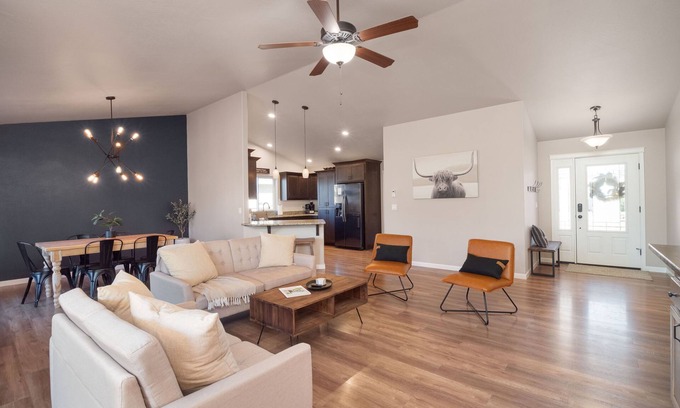 Winston Casa | The Watusi Place - A Modern Umpqua Valley Getaway