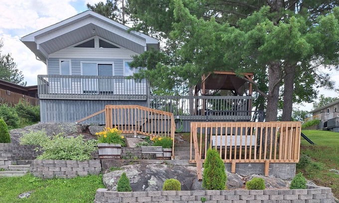 St. Charles Casa | The West Arm Getaway STRSTC-2025-01